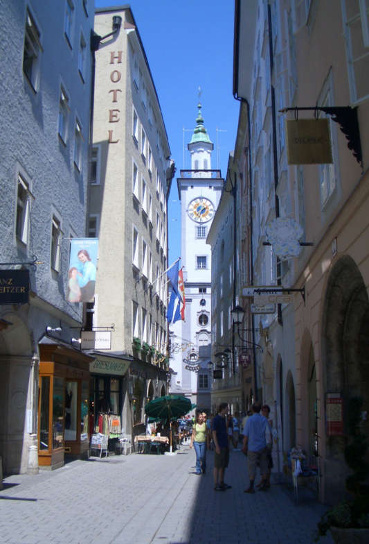 Gassen - narrow streets of Salzburg