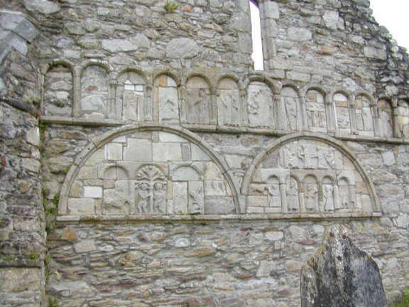 Romanesque Carvings - Romanische Steinhauerei